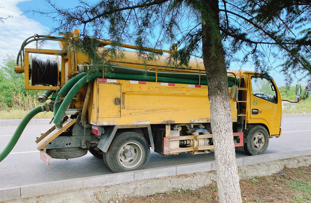 283兴卫村清洗抽粪车