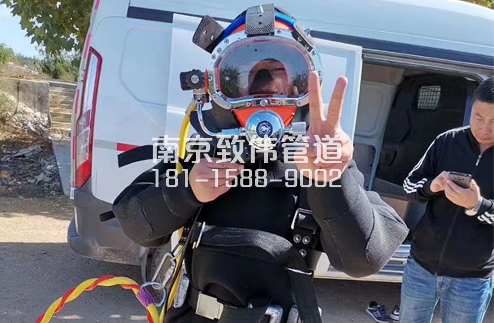 兴卫村沉淀池清底